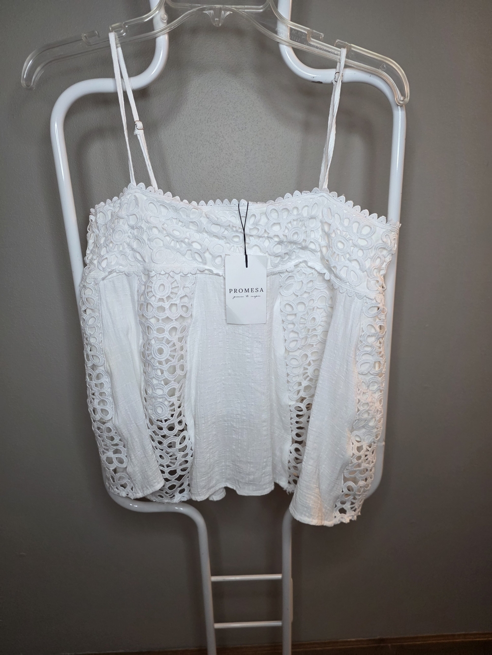 Promesa White Lace Crochet Spaghetti Strap Tank Top